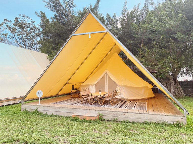 露悠悠Glamping｜一泊二食與貨櫃酒吧，享受chill奢華露營體驗