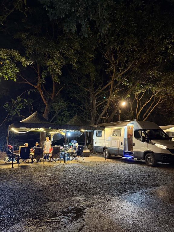 川夏帆船村車泊圖片