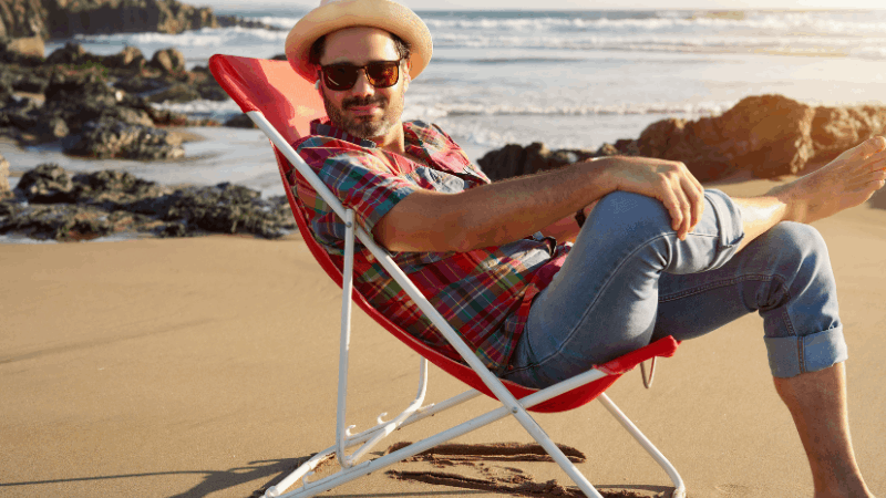 月亮以推薦｜沙灘上的月亮椅