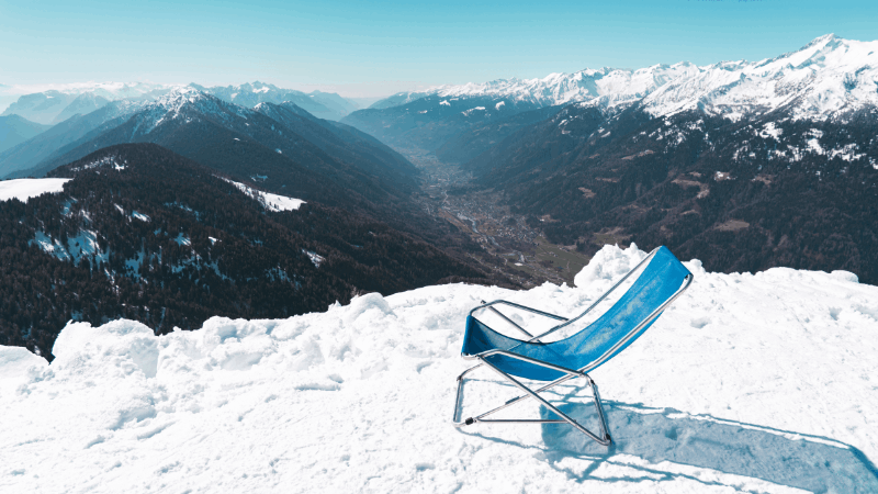 雪山上的月亮椅