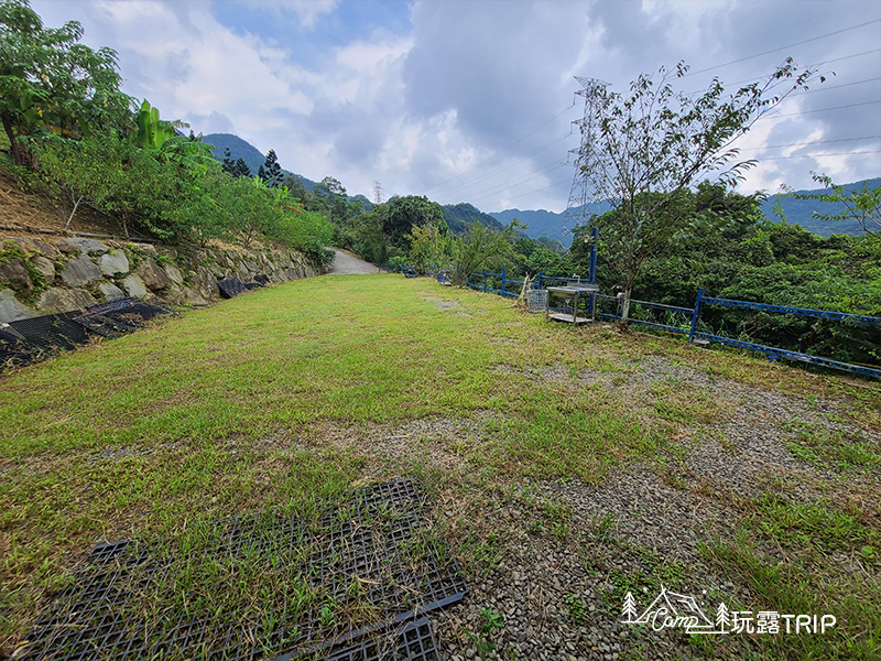 搭露岸民宿露營區照片